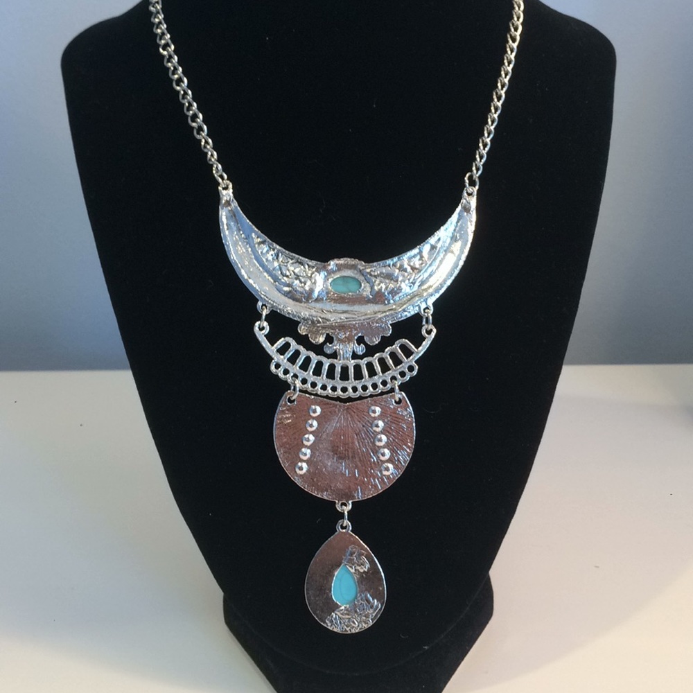 RESTOCKED! 5⭐️ Boho Statement Necklace Earrings - Picture 7 of 7